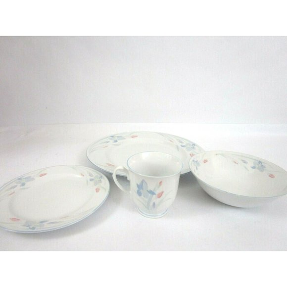 Iris Pattern Dinner Place Setting 4 Pieces Plate Bowl Cup Fresh Flowers by Excel - Picture 2 of 9